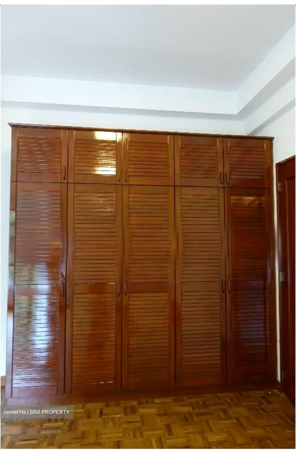 Gold Coast Condo (D5), Condominium #560581061